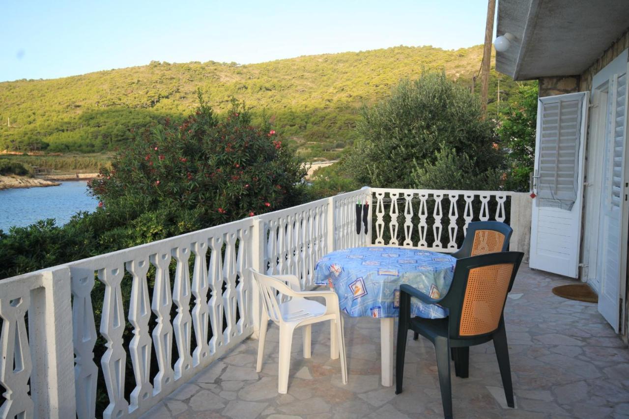 Apartments By The Sea Milna, Vis - 8913 מראה חיצוני תמונה